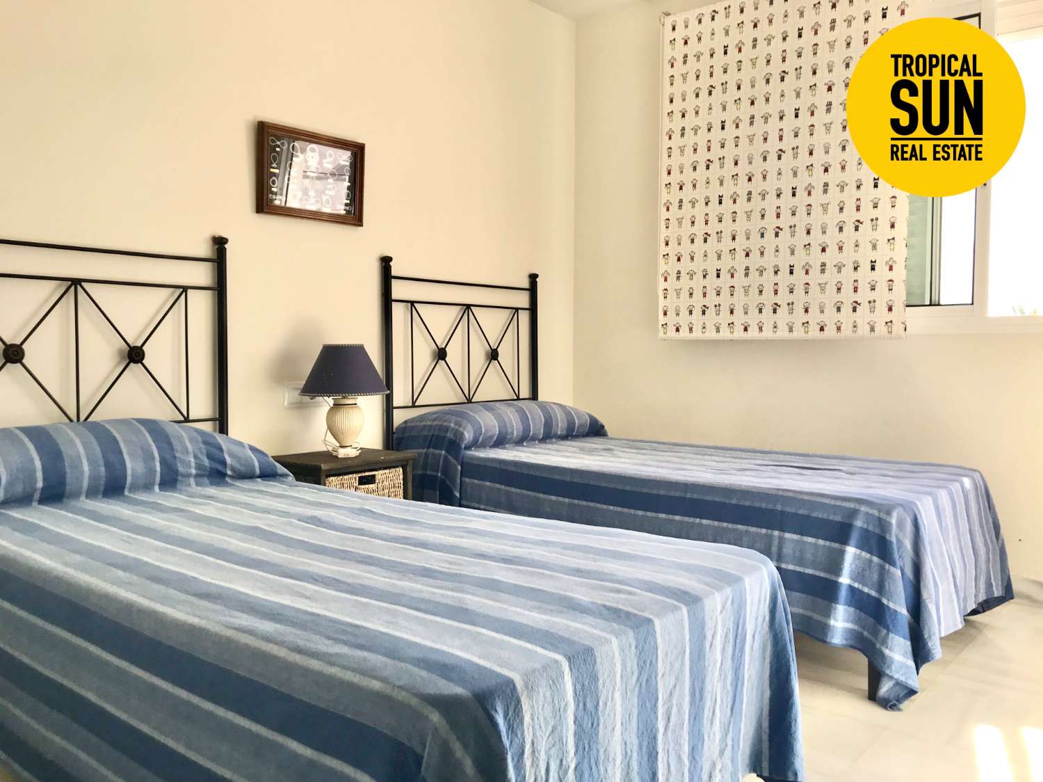 Scopri il paradiso a Roquetas de Mar: bella casa con 3 camere da letto nella zona residenziale di Aguaserena