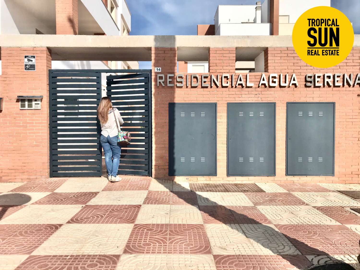 Ontdek het paradijs in Roquetas de Mar: Mooi huis met 3 slaapkamers in de woonwijk Aguaserena