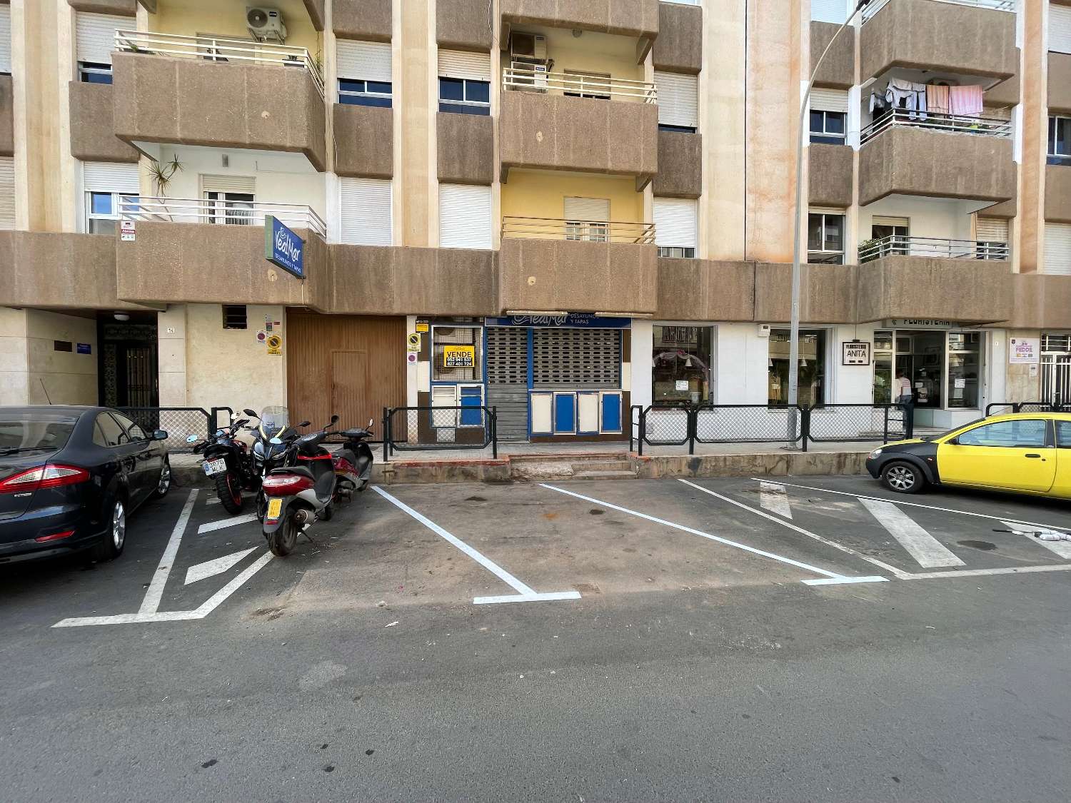 Café à vendre à Roquetas Pueblo – Opportunité clé en main pour entreprendre