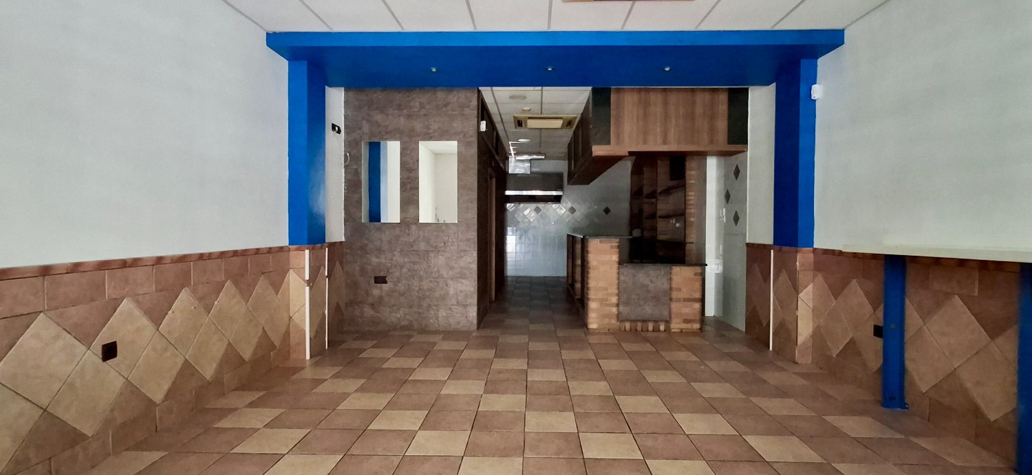 Café à vendre à Roquetas Pueblo – Opportunité clé en main pour entreprendre