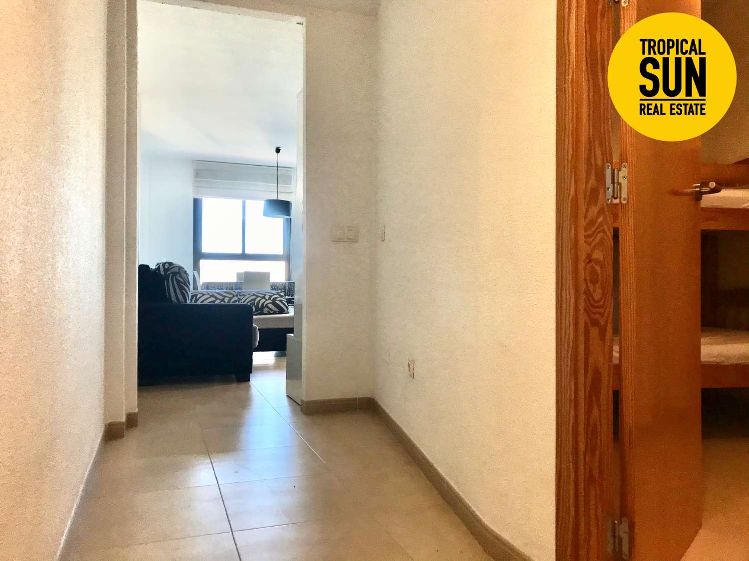 Piso en La Romanilla, Roquetas de Mar. Edificio Milan