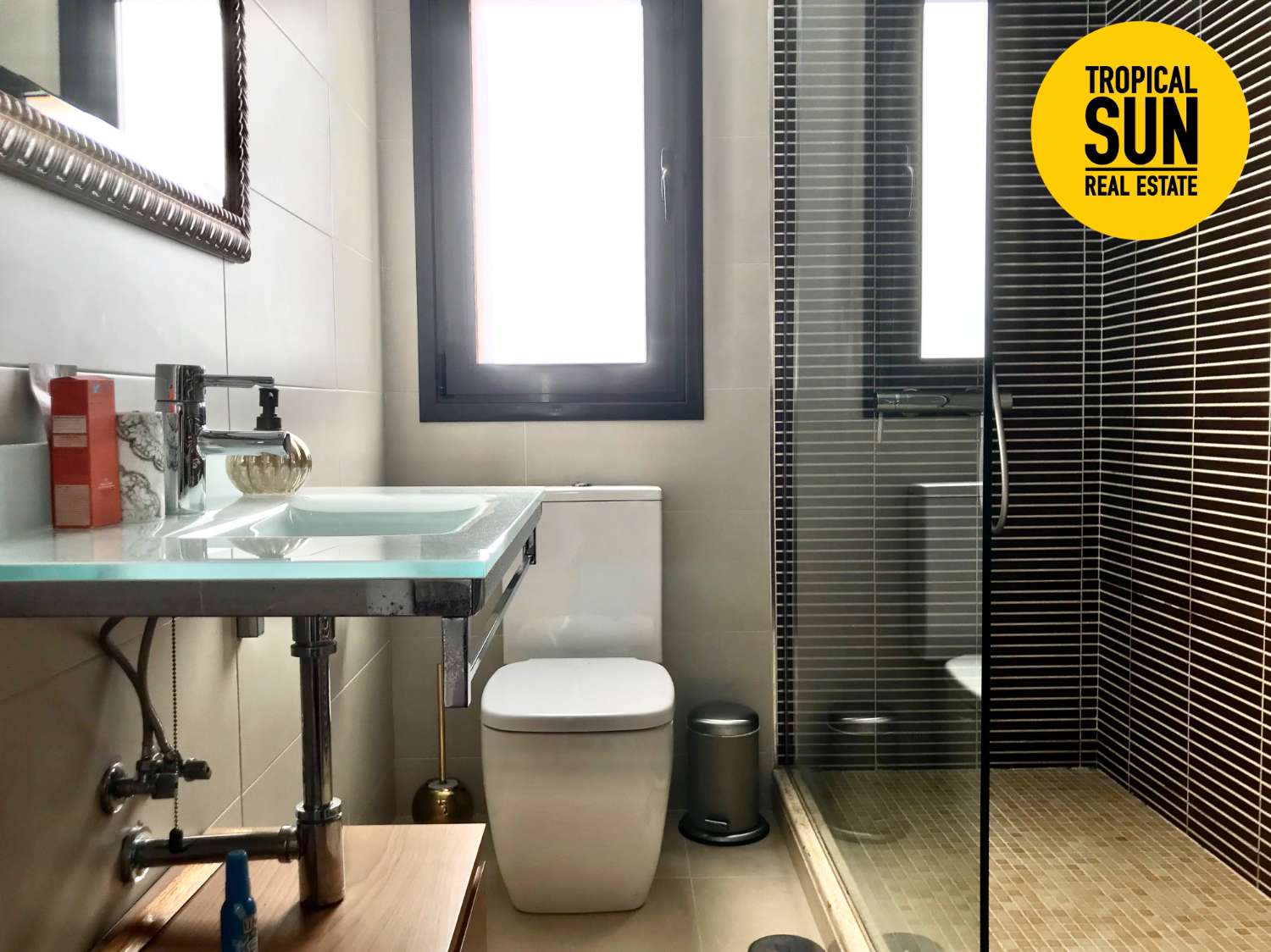 Triplex en La Romanilla, Junto playa y paseo maritimo