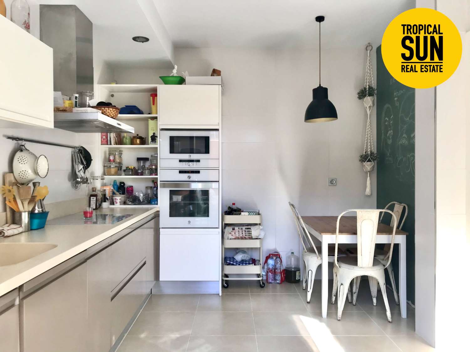 Triplex en La Romanilla, Junto playa y paseo maritimo