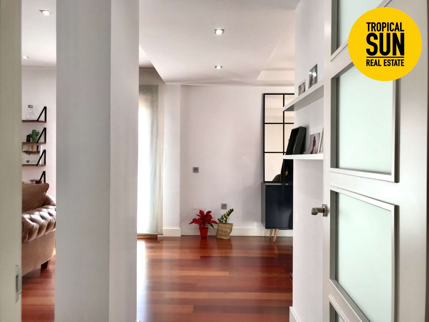 Triplex en La Romanilla, Junto playa y paseo maritimo
