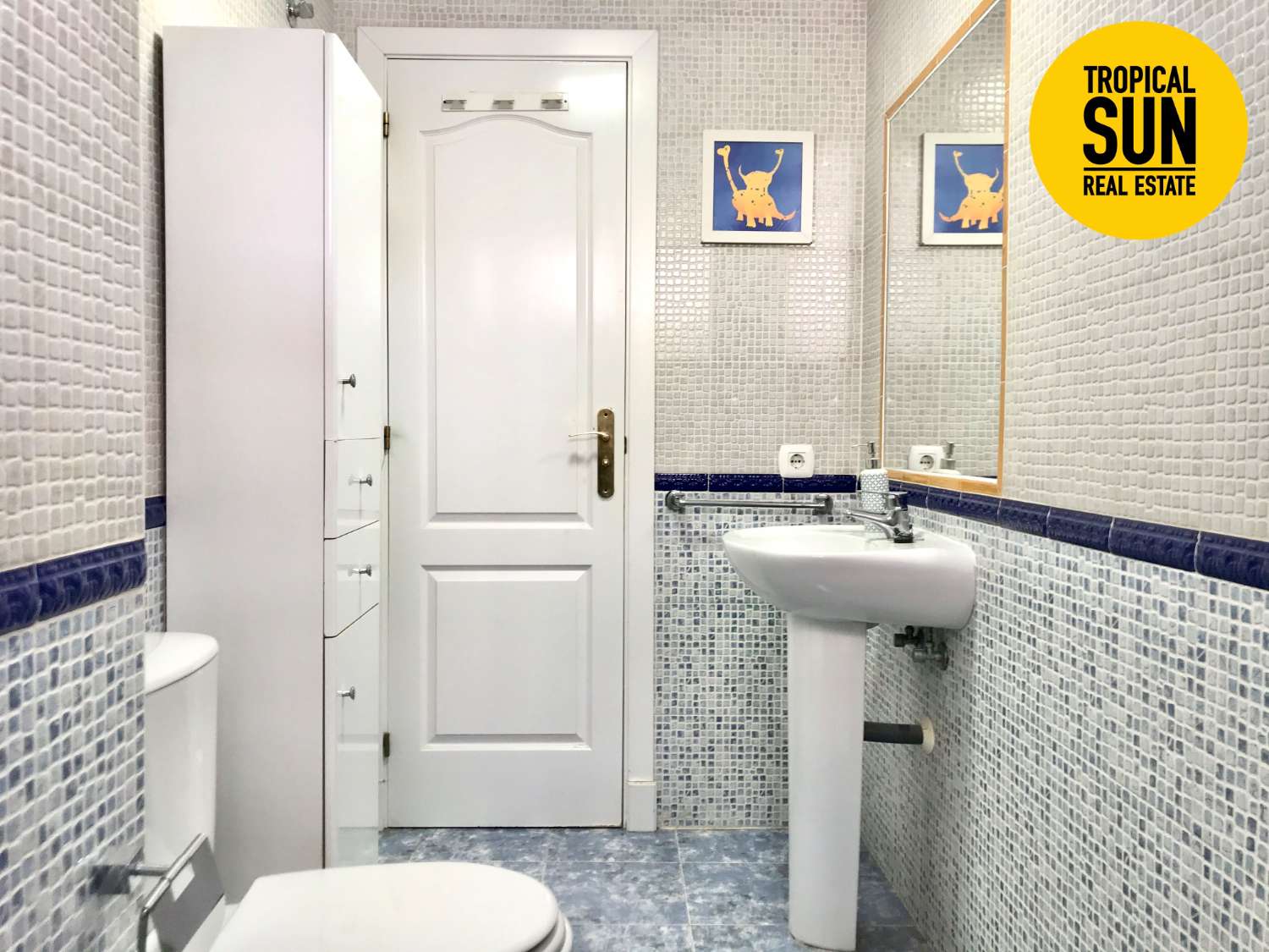 Apartamento en Avenida Rosita Ferrer. Residencial Balcones de Roquetas II