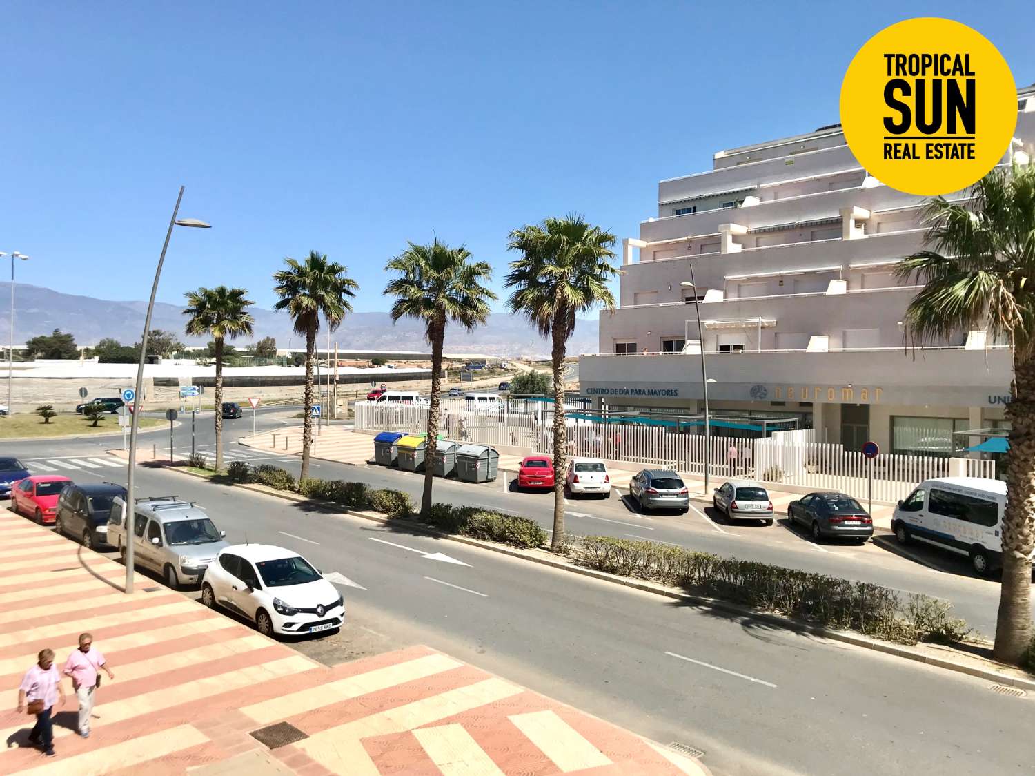 Apartamento en Avenida Rosita Ferrer. Residencial Balcones de Roquetas II
