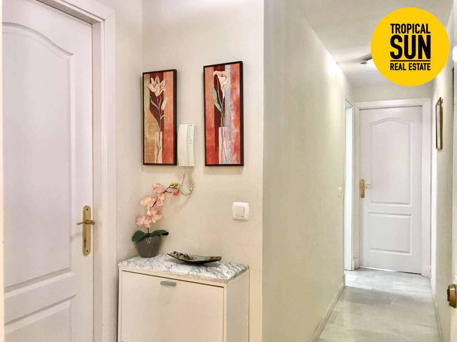 Apartamento en Avenida Rosita Ferrer. Residencial Balcones de Roquetas II