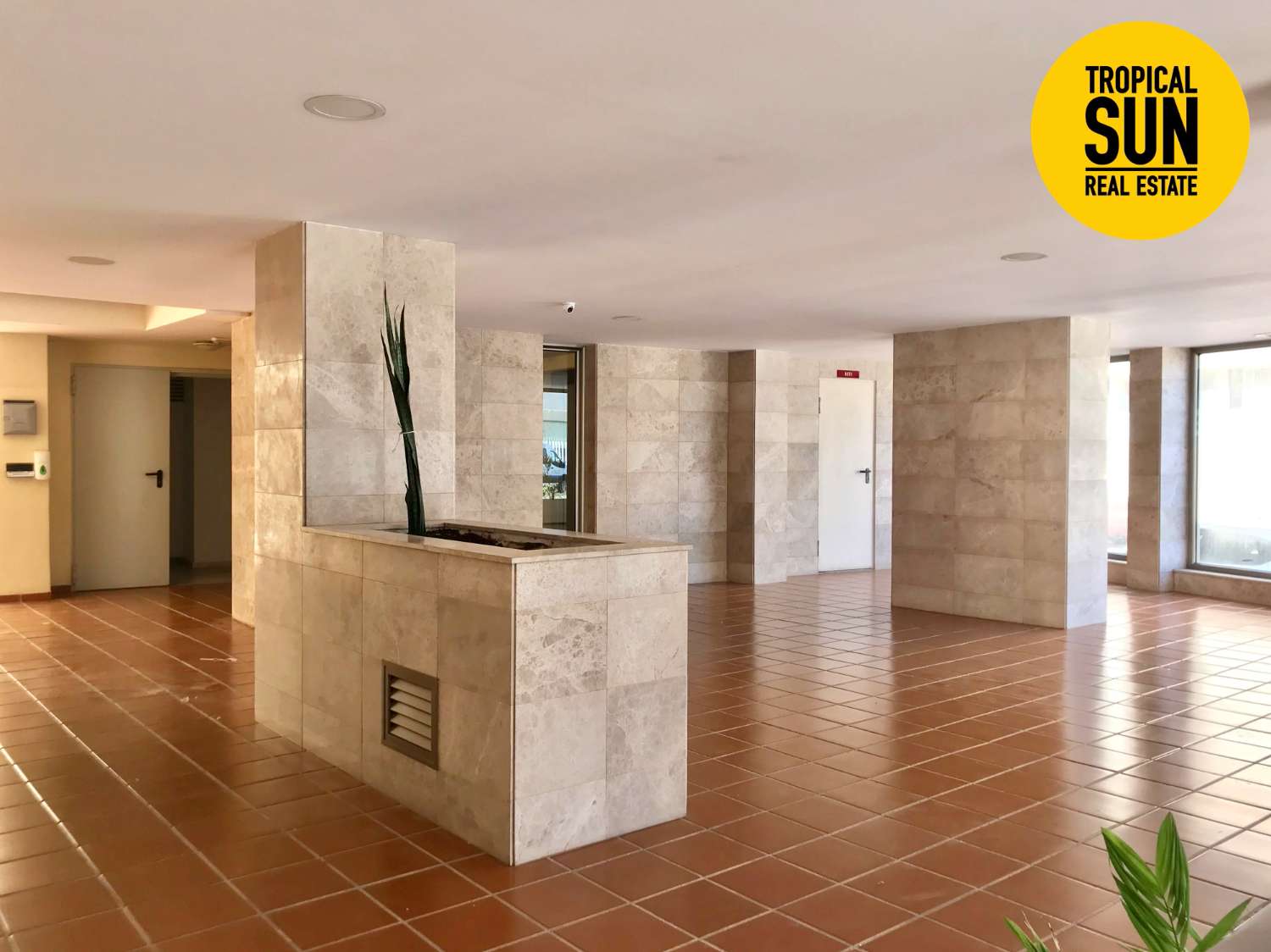 Apartamento en Avenida Rosita Ferrer. Residencial Balcones de Roquetas II