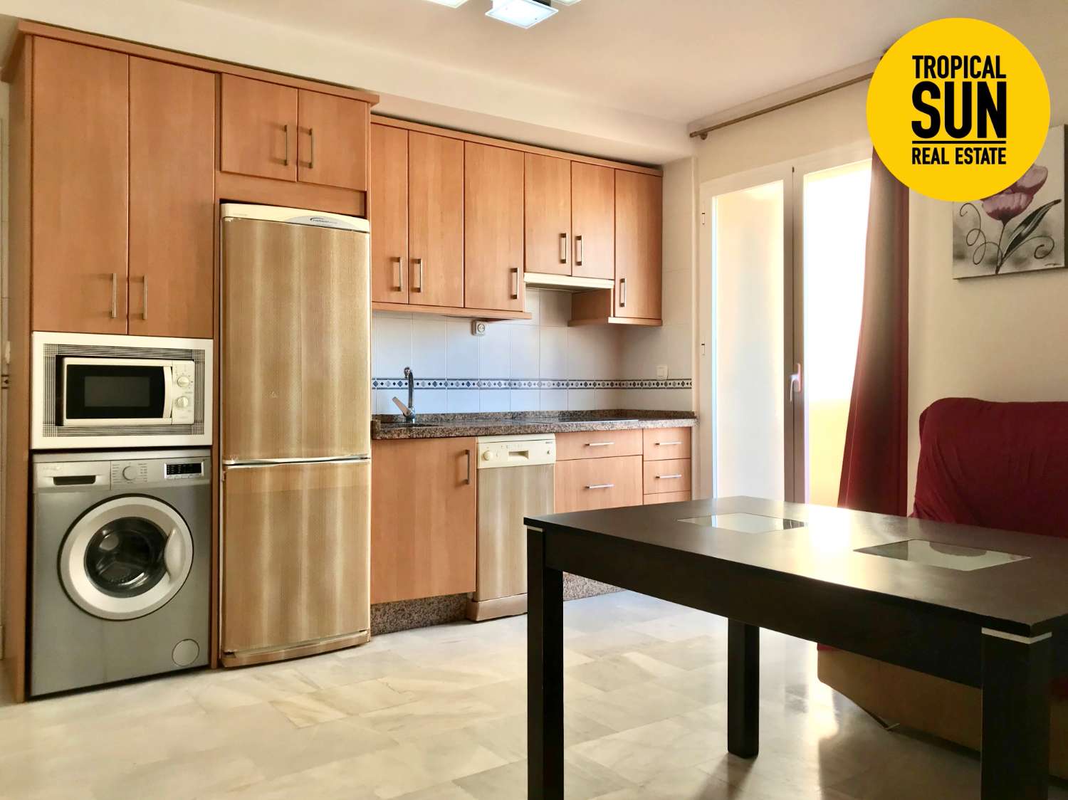 Apartamento en Avenida Rosita Ferrer. Residencial Balcones de Roquetas II