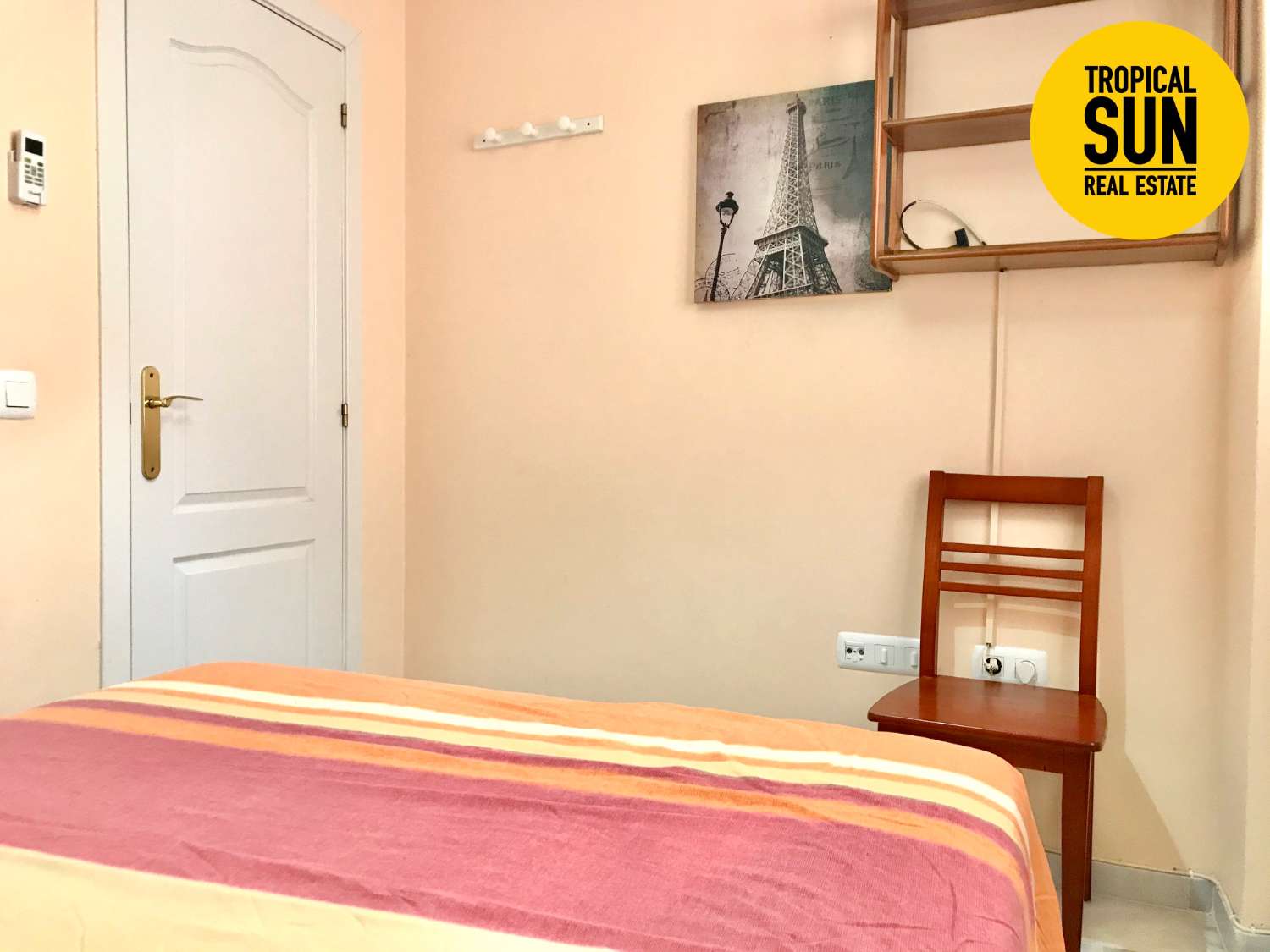 Apartamento en Avenida Rosita Ferrer. Residencial Balcones de Roquetas II