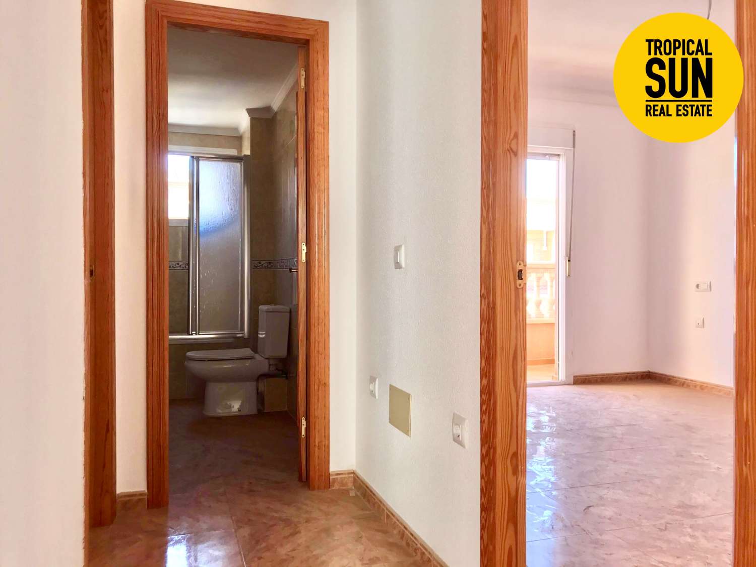 Duplex adosado en La Mojonera, Calle Acacias