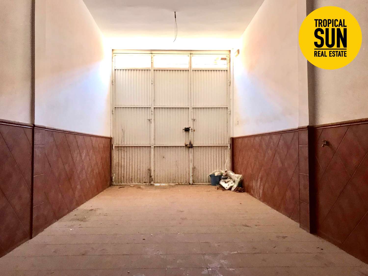 Duplex adosado en La Mojonera, Calle Acacias