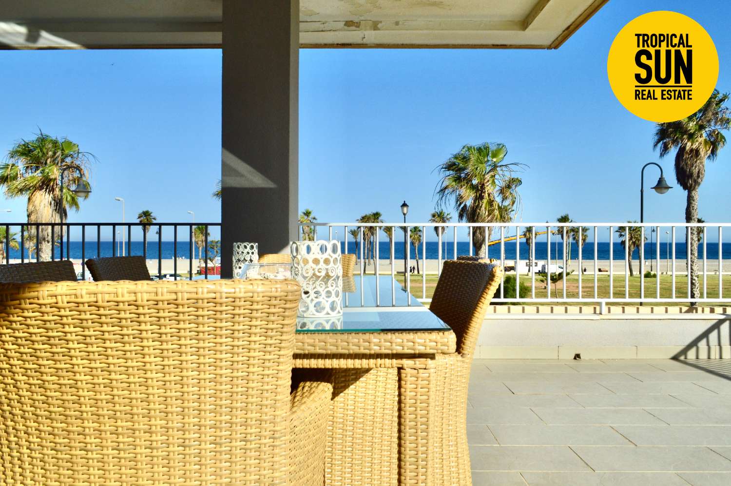 Piso en primera línea de playa, Residencial Mirador de Playa Serena