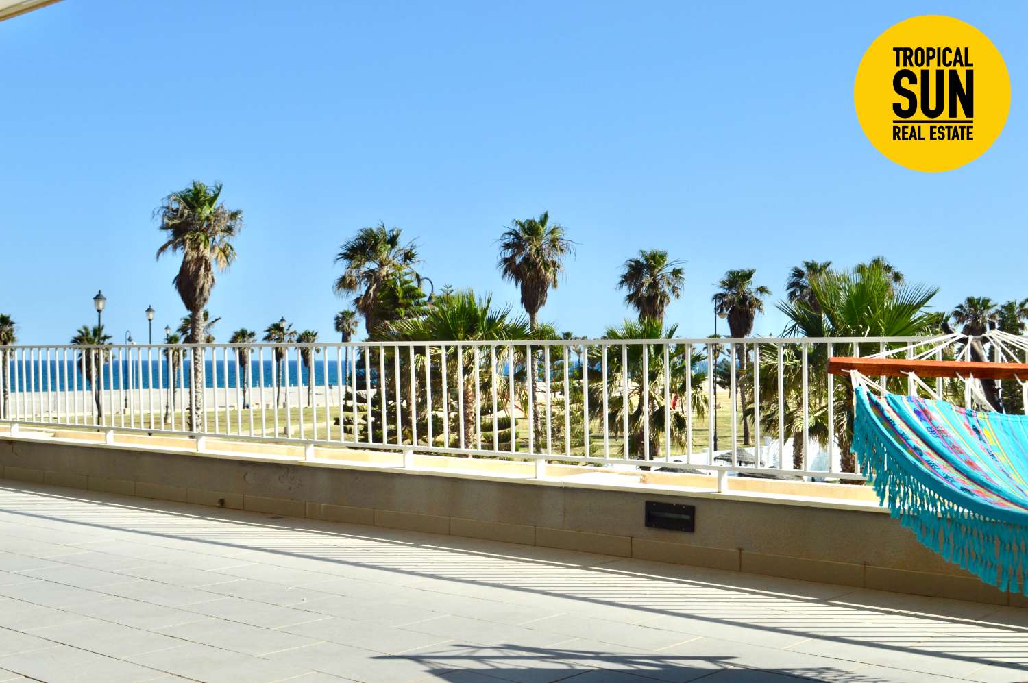 Piso en primera línea de playa, Residencial Mirador de Playa Serena