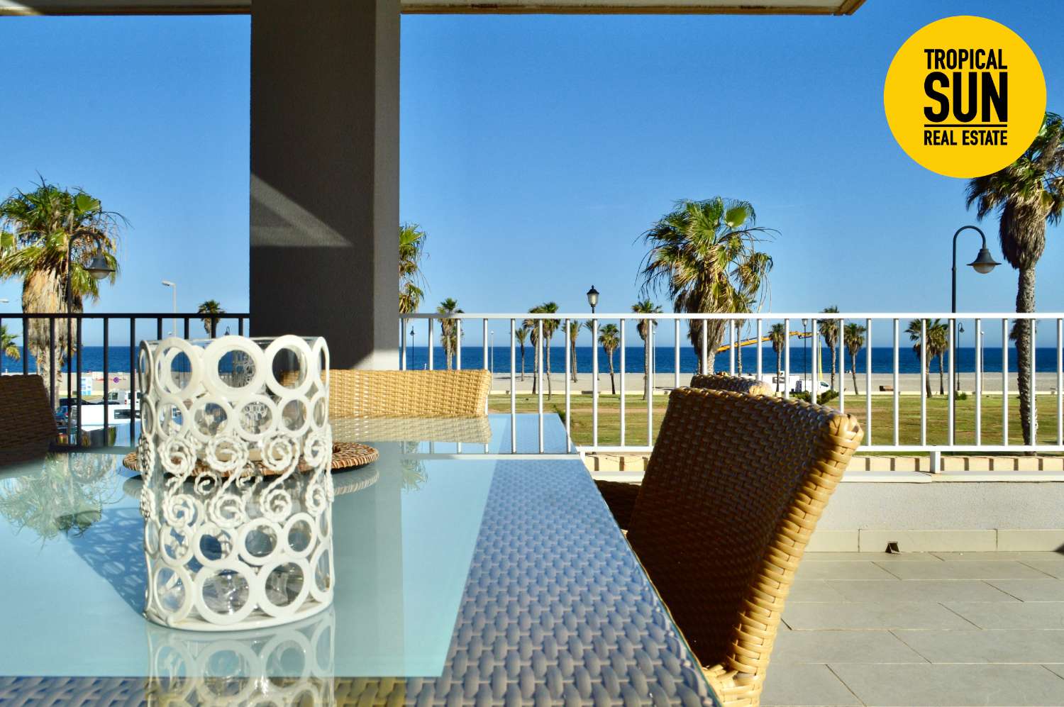 Piso en primera línea de playa, Residencial Mirador de Playa Serena