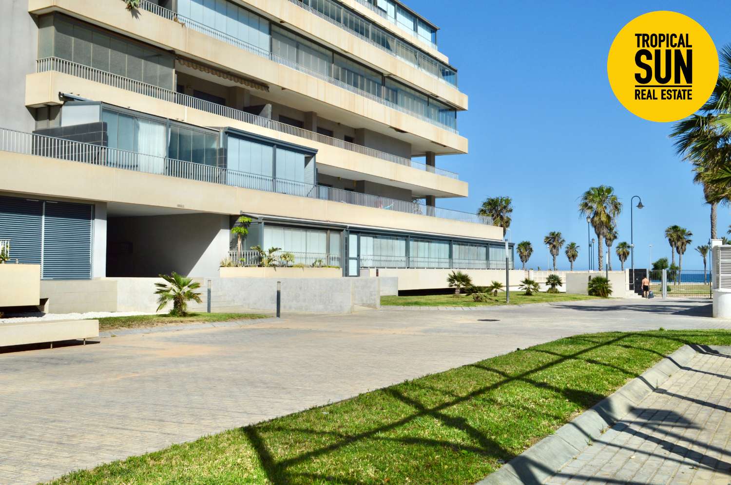 Piso en primera línea de playa, Residencial Mirador de Playa Serena