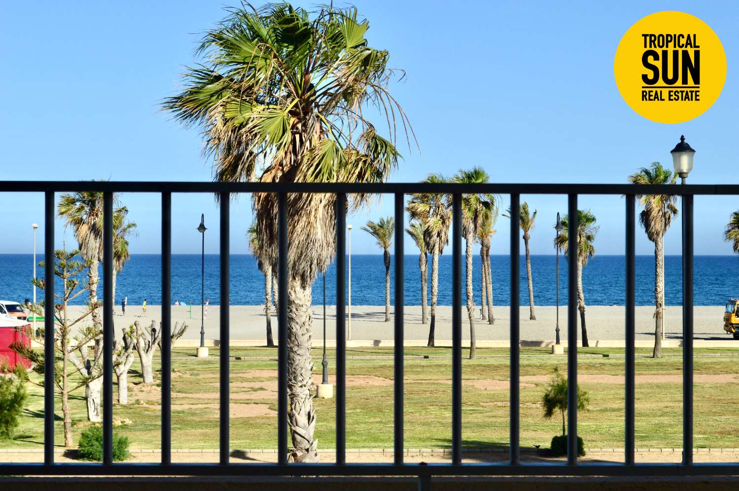 Piso en primera línea de playa, Residencial Mirador de Playa Serena