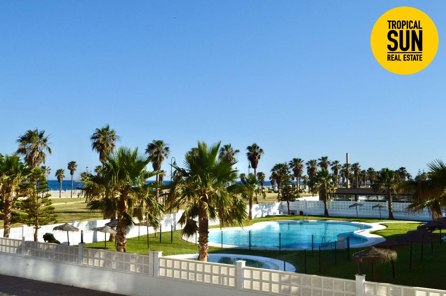 Piso en primera línea de playa, Residencial Mirador de Playa Serena