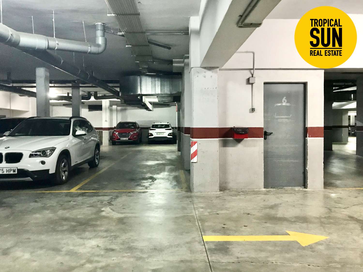 Piso con gran terraza junto Auditorio y Centro Comercial, Las Salinas