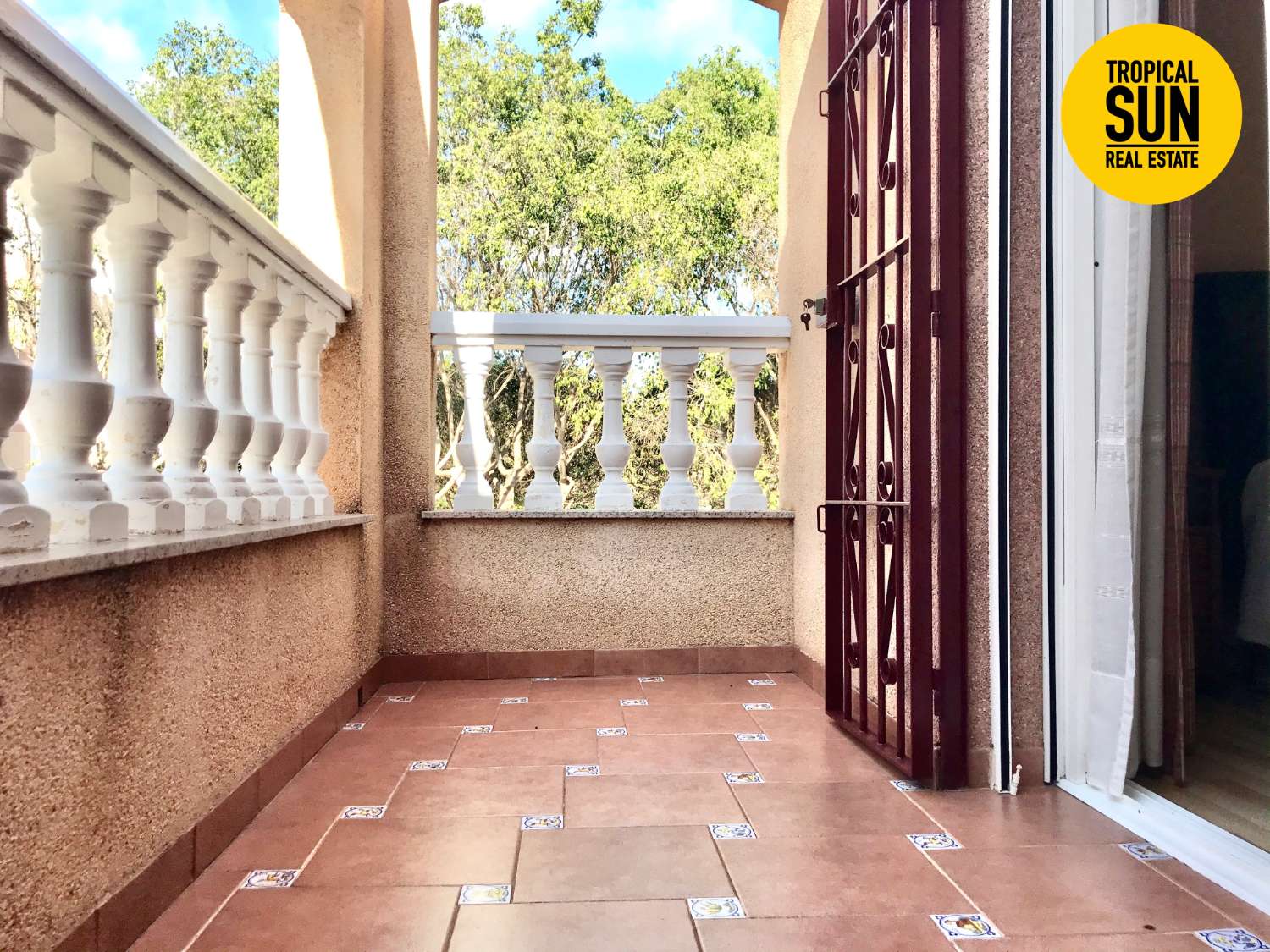 Dúplex en Roquetas de Mar - Amplia y luminosa casa adosada en Paseo de los Baños