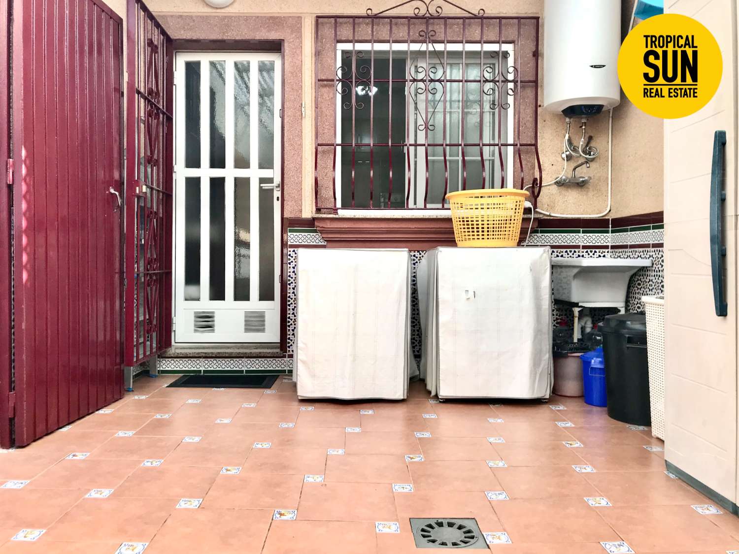 Dúplex en Roquetas de Mar - Amplia y luminosa casa adosada en Paseo de los Baños