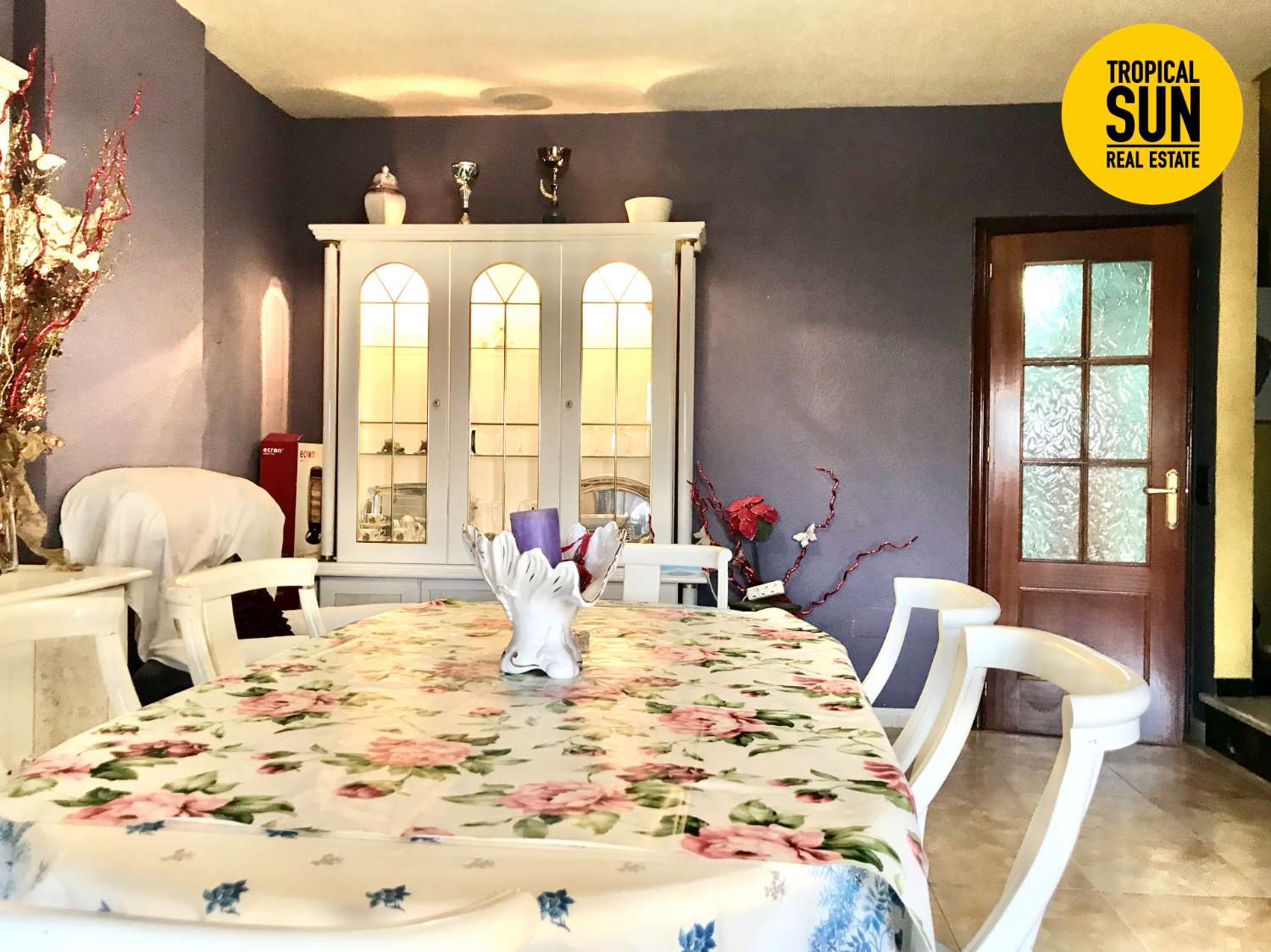 Piso Dúplex en Las Marinas, Roquetas de Mar, con garaje independiente: ¡tu hogar ideal te espera!