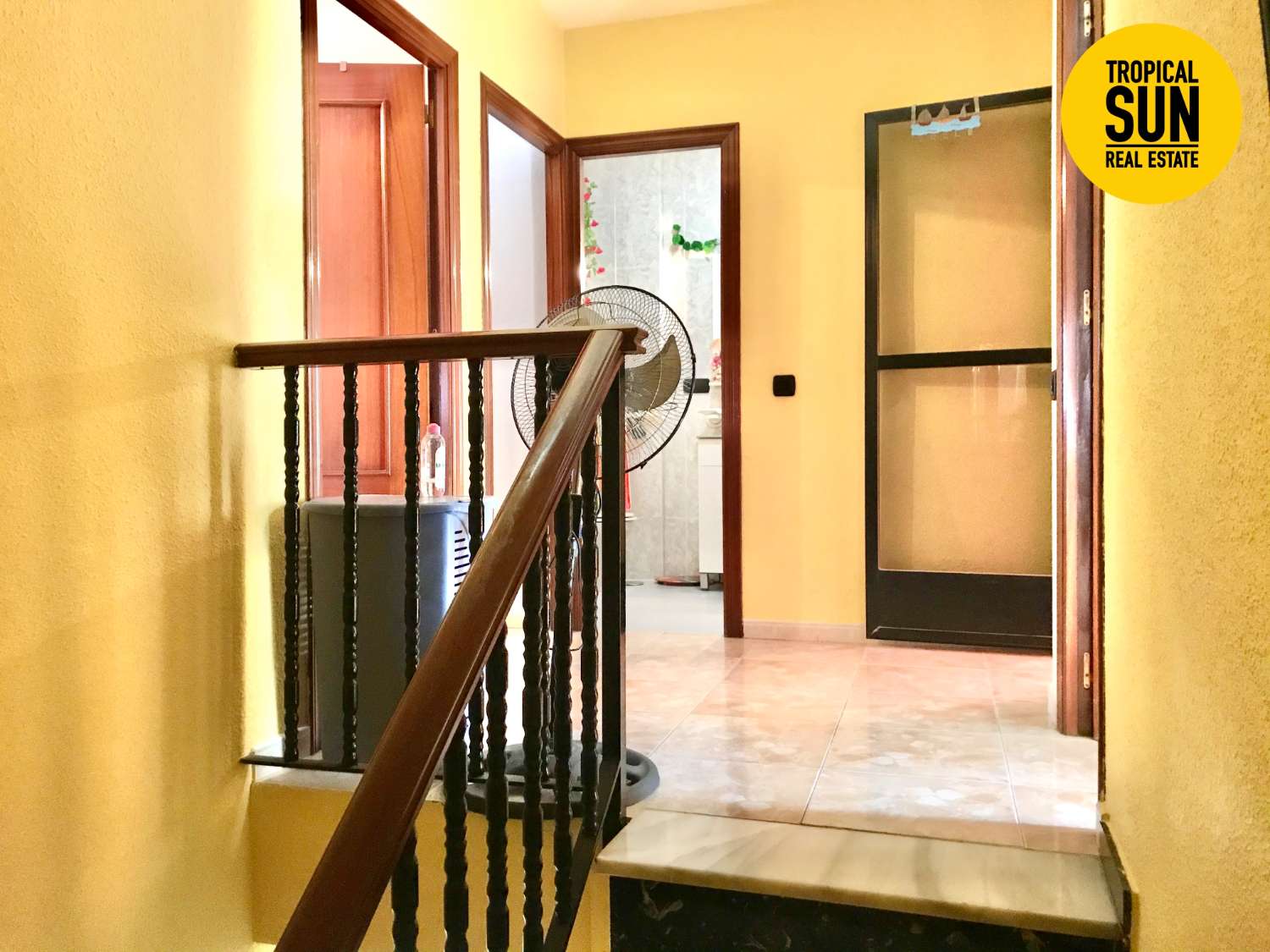Duplex appartement in Las Marinas, Roquetas de Mar, met onafhankelijke garage: uw ideale huis wacht op u!