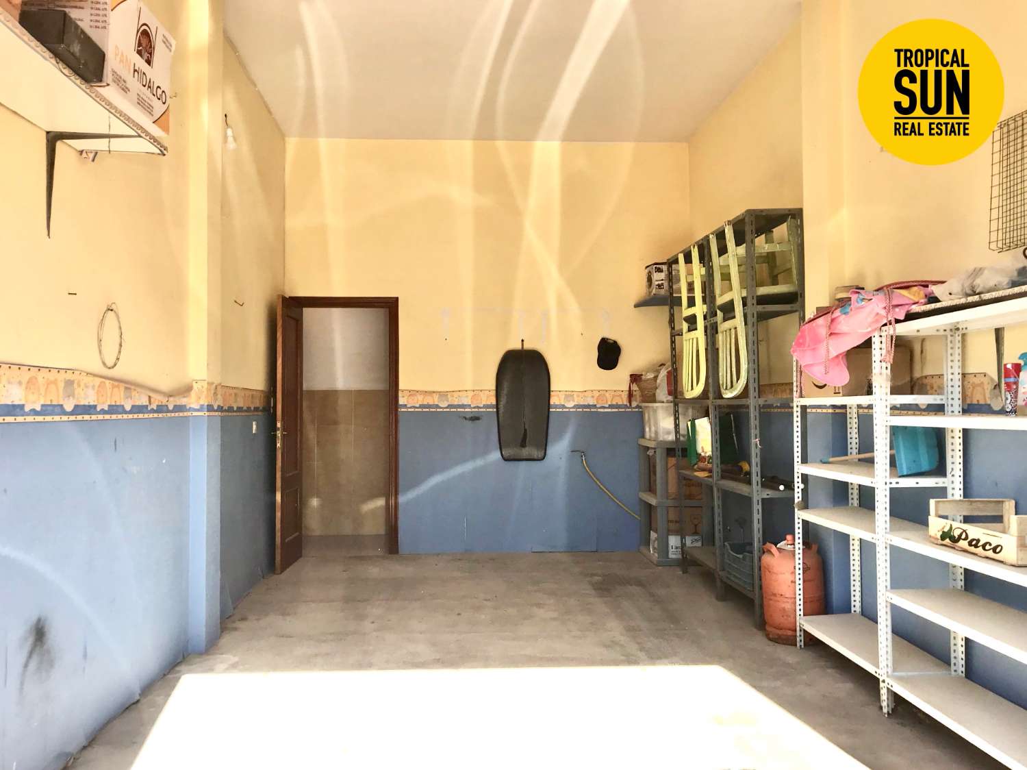 Piso Dúplex en Las Marinas, Roquetas de Mar, con garaje independiente: ¡tu hogar ideal te espera!