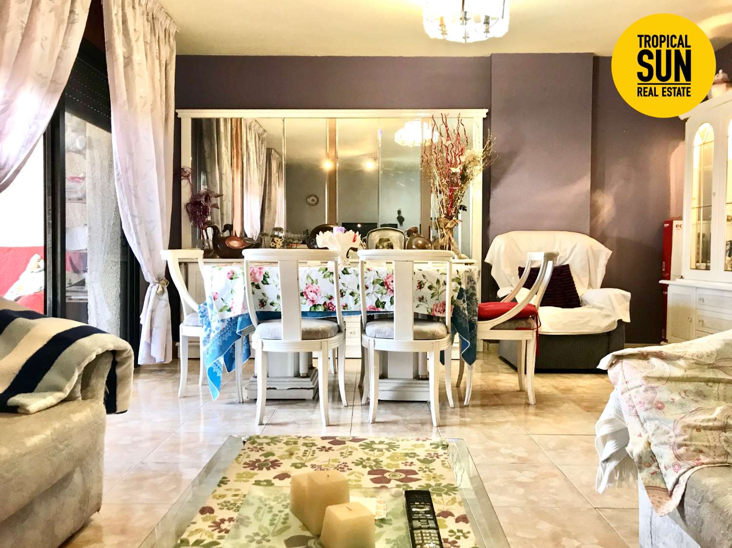 Piso Dúplex en Las Marinas, Roquetas de Mar, con garaje independiente: ¡tu hogar ideal te espera!