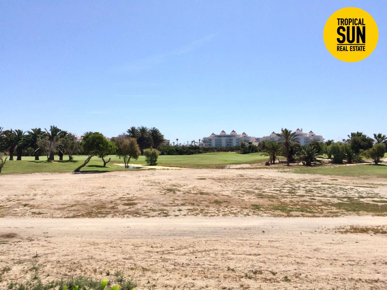 Apartamento en Residencial Villa Romana Golf: Elegancia y Confort en un Paraíso Natural