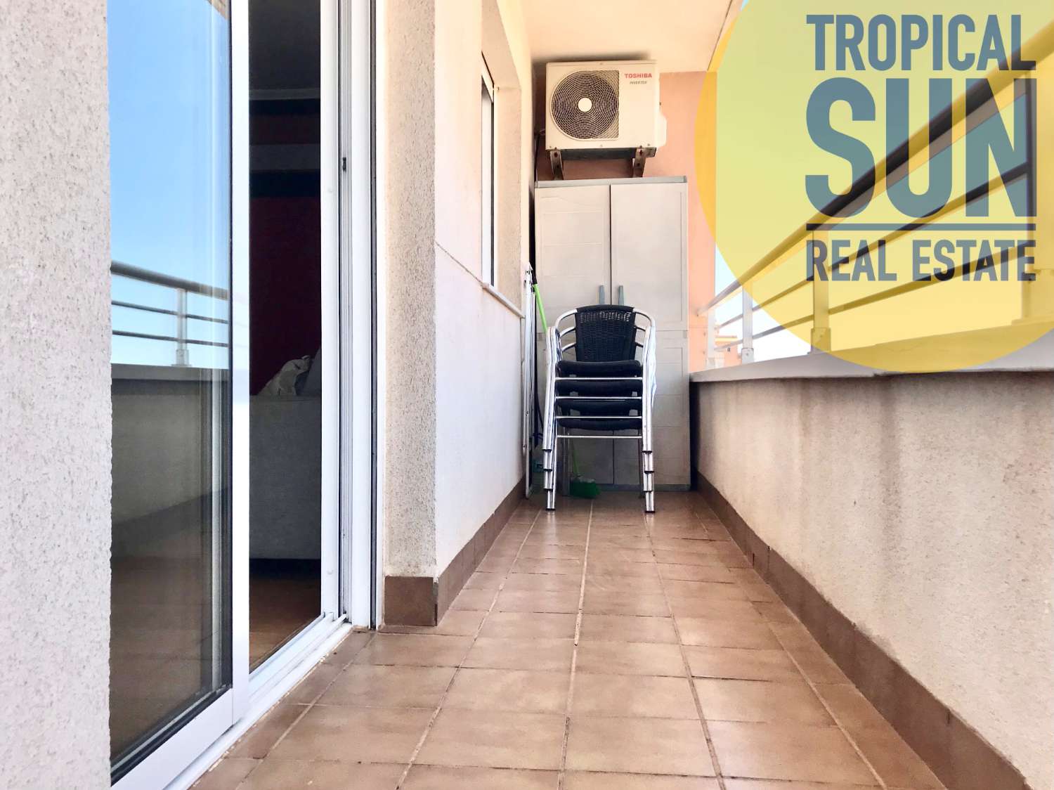 Piso de 3 dormitorios en Urbanizacion Roquetas de Mar, Jardines del Sabinar