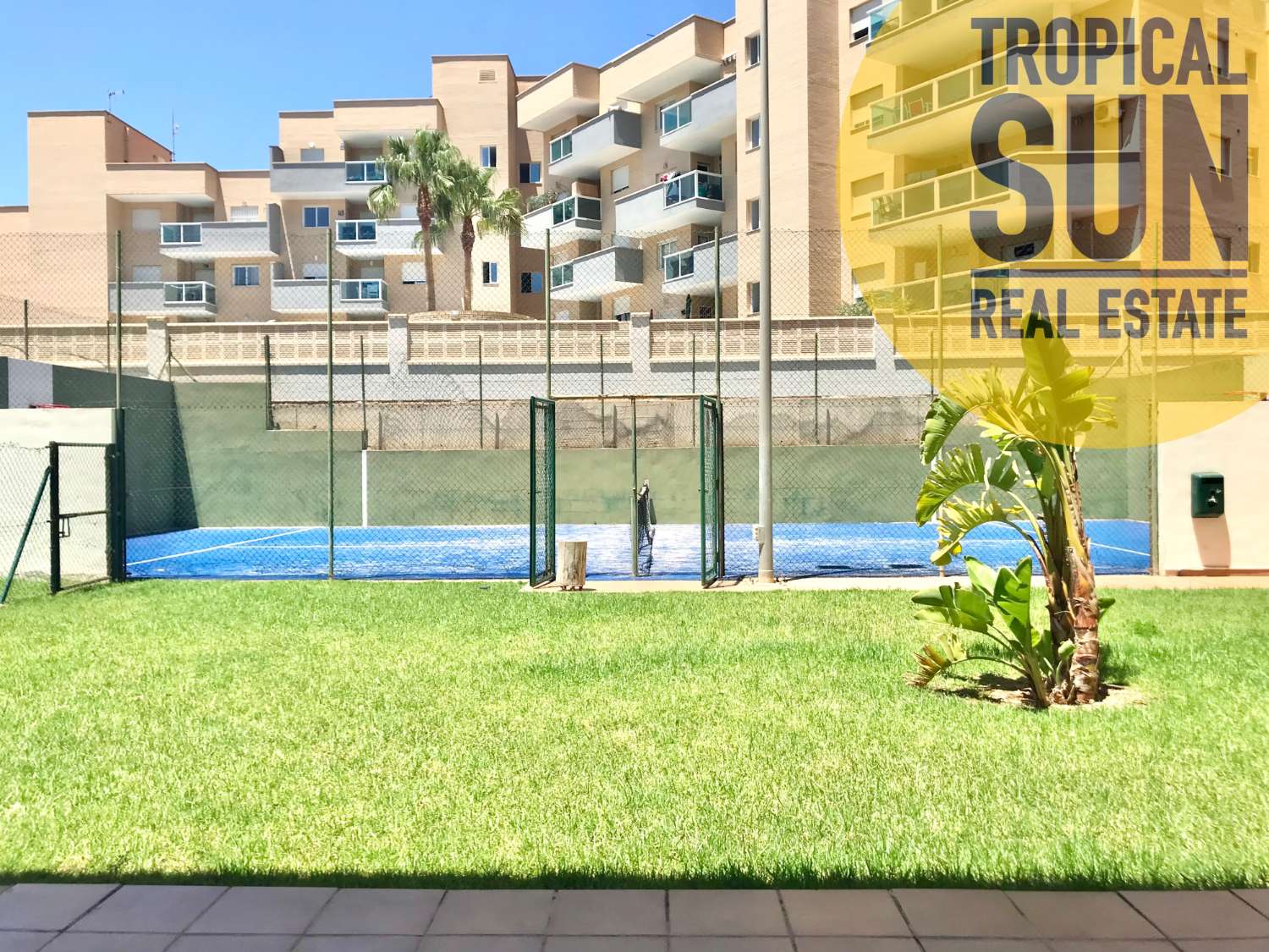 Piso de 3 dormitorios en Urbanizacion Roquetas de Mar, Jardines del Sabinar