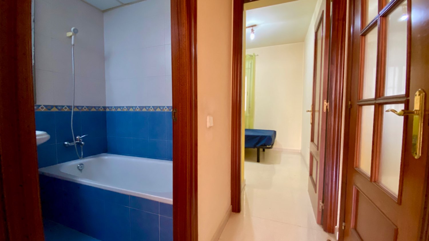Acogedora Vivienda con Terraza en el Residencial TORREVELA II, Roquetas de Mar