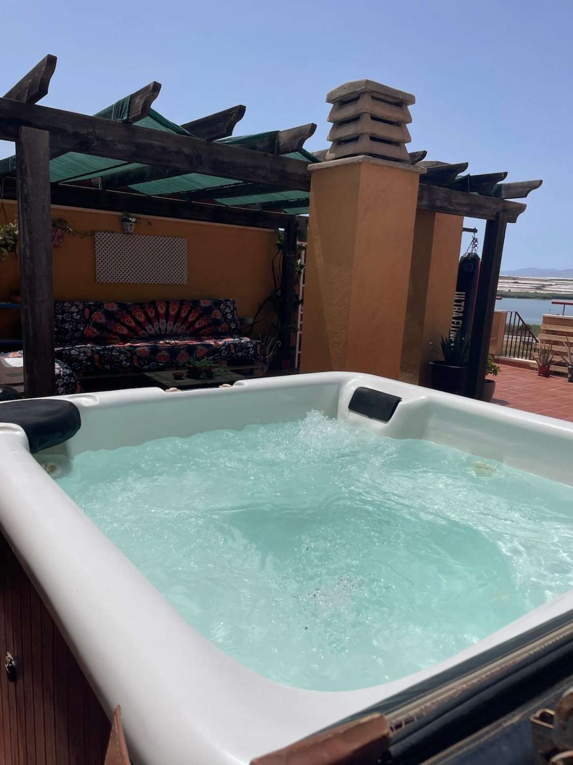 ÁTICO CON DOS TERRAZAS, SOLÁRIUM Y JACUZZI EN EL SABINAR
